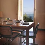 Portofino Seaview Apartment, 50 Meters From The Beach, Free Parking, Air Conditioning דירה *