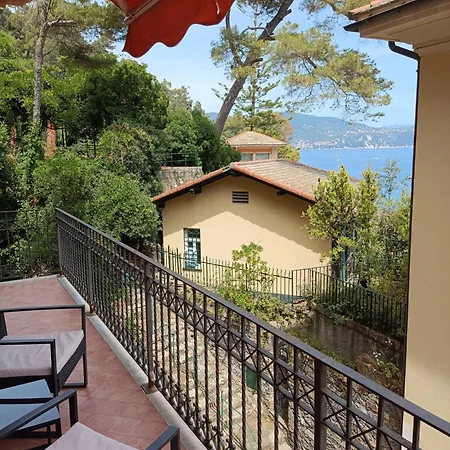 Portofino Seaview Apartment, 50 Meters From The Beach, Free Parking, Air Conditioning Apartment Paraggi
