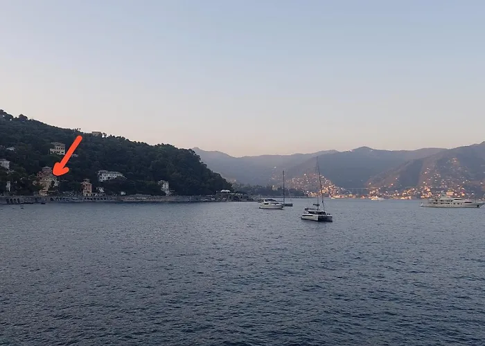 Portofino Seaview Apartment, 50 Meters From The Beach, Free Parking, Air Conditioning * Paraggi